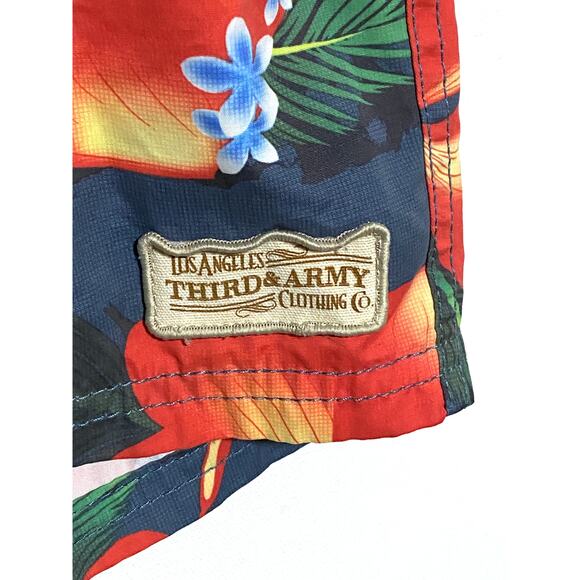 Third & Army Board Shorts Mens 32 Floral Tropical Hawaiian Beach Cruise Vacation - Picture 4 of 9